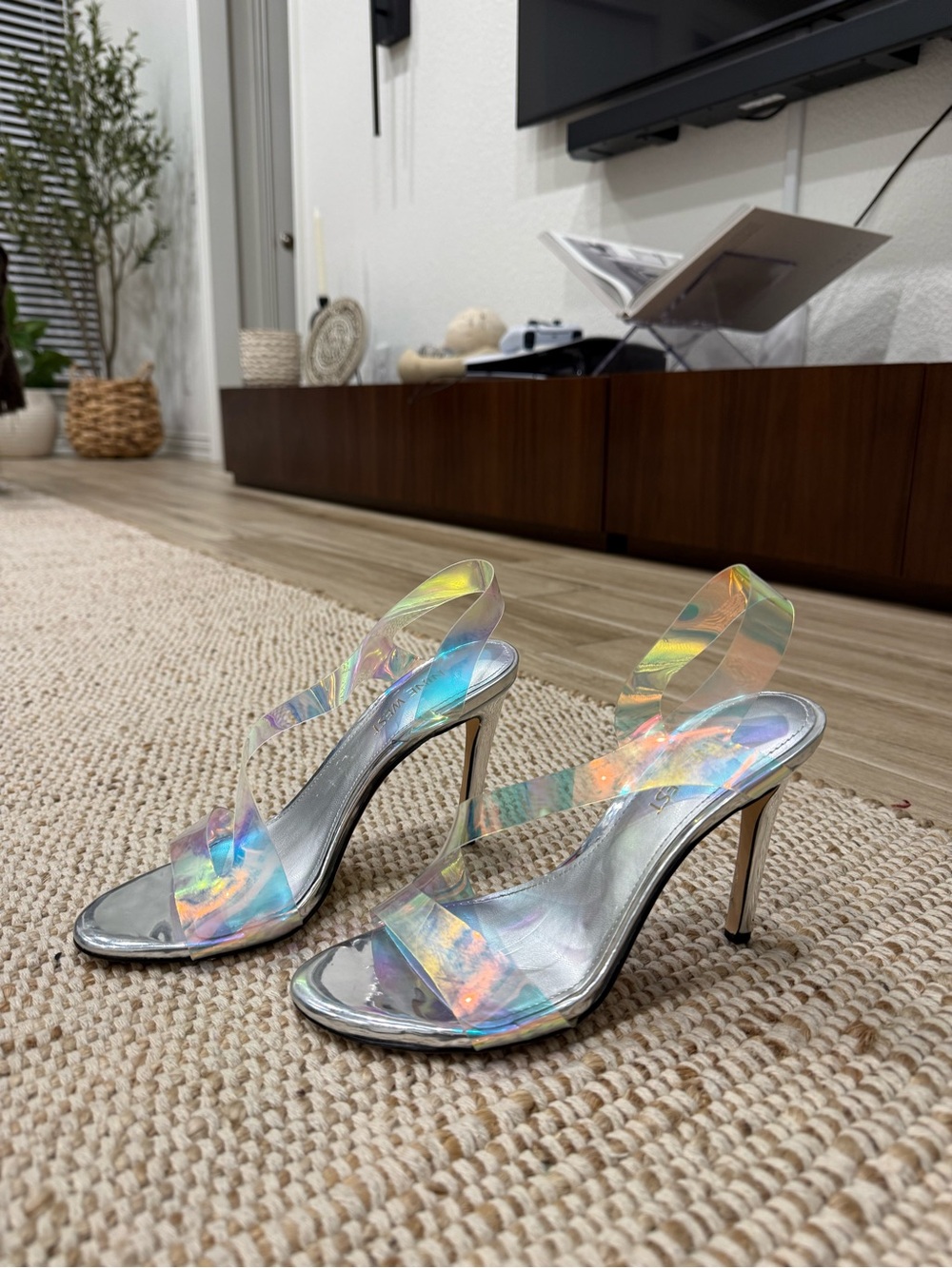 NINE WEST Iridescent Clear Stiletto Sandals ✨